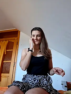 Snapshot of Nika_aa chatting on November 2025 06:57:01 AM Nika aa online show from November 2025 06:57:01 AM