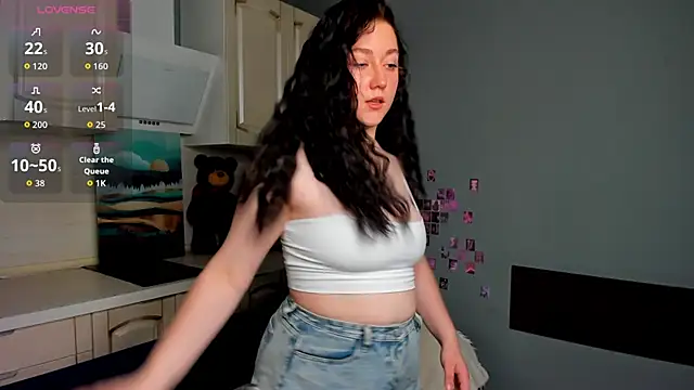 Snapshot of Diana_charon chatting on October 2025 01:28:01 AM Diana charon online show from October 2025 01:28:01 AM