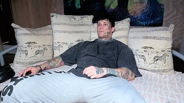 Snapshot of Anubisgods chatting on October 2025 05:40:01 AM Anubisgods online show from October 2025 05:40:01 AM