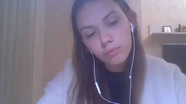 Snapshot of CeyaLier chatting on October 2025 04:08:01 PM CeyaLier online show from October 2025 04:08:01 PM