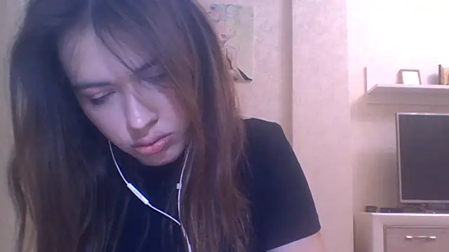 Snapshot of CeyaLier chatting on October 2025 04:09:01 PM CeyaLier online show from October 2025 04:09:01 PM