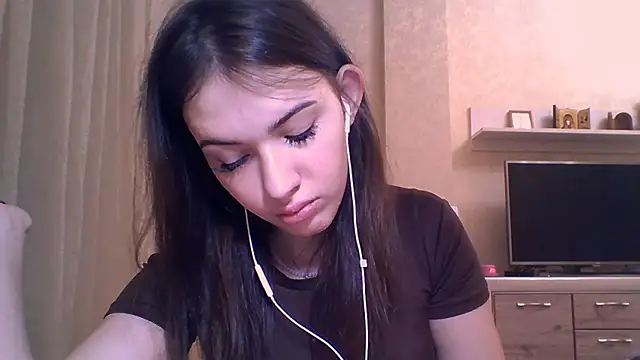 Snapshot of CeyaLier chatting on November 2025 05:12:01 PM CeyaLier online show from November 2025 05:12:01 PM