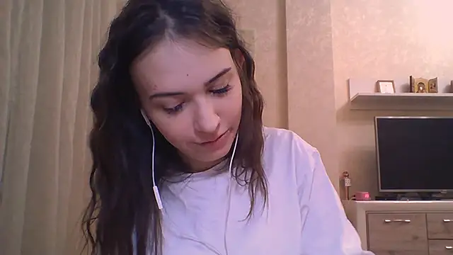 Snapshot of CeyaLier chatting on November 2025 05:22:01 PM CeyaLier online show from November 2025 05:22:01 PM