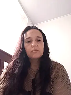 Snapshot of FiorellaDuboi chatting on October 2025 12:19:01 PM FiorellaDuboi online show from October 2025 12:19:01 PM