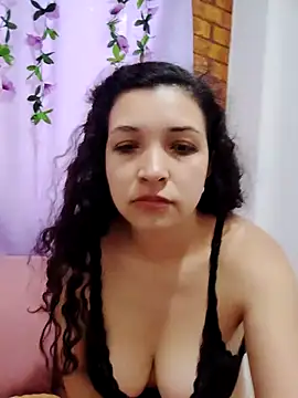 Snapshot of Miacollins12 chatting on October 2025 02:07:01 PM Miacollins12 online show from October 2025 02:07:01 PM