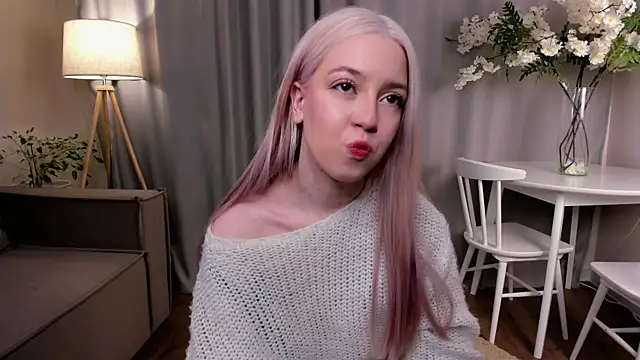 TinaStevenson online show from October 2025 10:42:02 PM