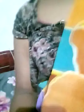 Sexy Riya Bhabhi online show from November 2025 05:43:02 AM