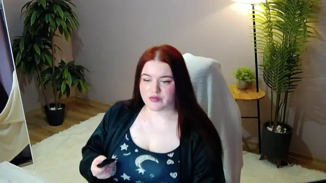 Snapshot of IvorySnowW chatting on November 2025 10:58:02 AM IvorySnowW online show from November 2025 10:58:02 AM