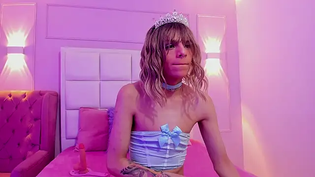 Baby Lannie online show from October 2025 04:02:01 AM