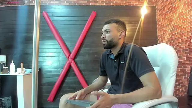 onlymen2025 online show from November 2025 07:57:02 PM