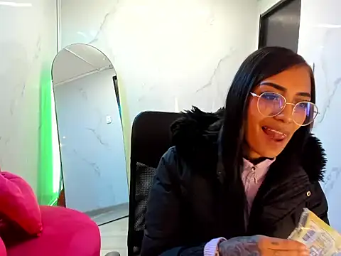 KarlaSlutSkinny   online show from October 2025 12:25:01 AM