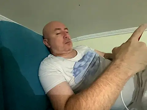 OLDMAN1978 online show from October 2025 01:36:02 AM
