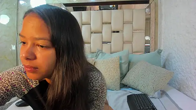 kaorybliss online show from October 2025 12:05:02 PM