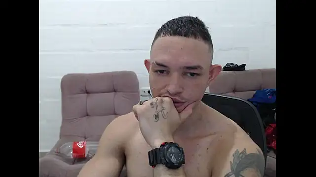 BigMontainsRock online show from November 2025 04:45:02 AM