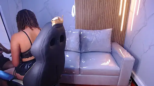 Kendall rossii  online show from November 2025 11:46:01 PM