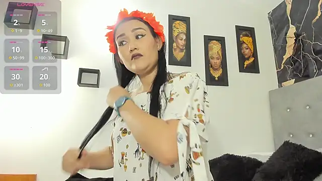 Aisha Saleh online show from November 2025 07:03:01 PM