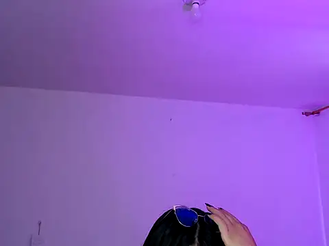 sofia  666 online show from November 2025 05:36:02 PM