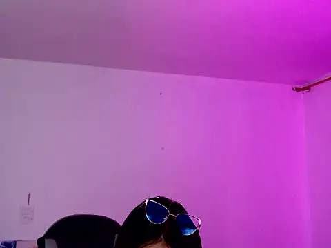 sofia  666 online show from November 2025 03:18:02 PM