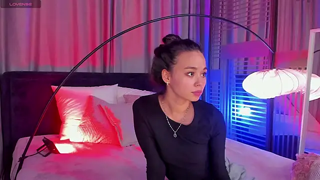 Snapshot of i_am_eva chatting on October 2025 03:21:02 PM i am eva online show from October 2025 03:21:02 PM