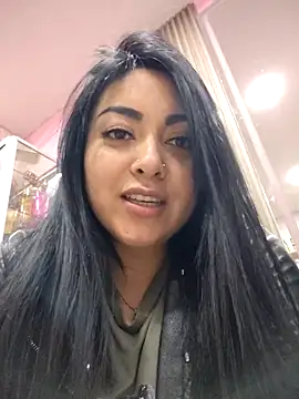 Snapshot of Victoria_Jonhss chatting on October 2025 11:31:01 PM Victoria Jonhss online show from October 2025 11:31:01 PM