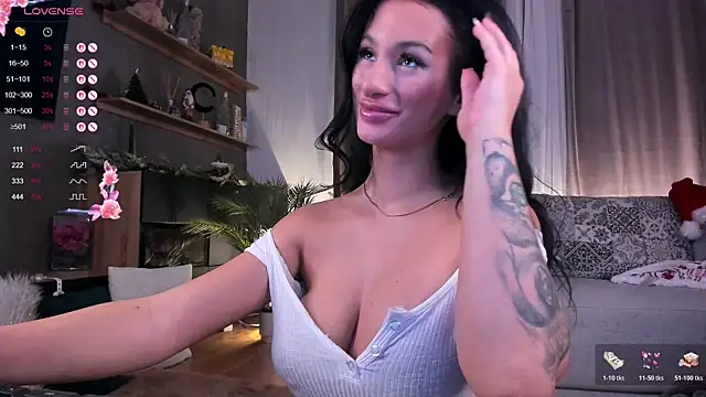 Snapshot of JessicaVerse chatting on December 2025 05:40:02 PM JessicaVerse online show from December 2025 05:40:02 PM