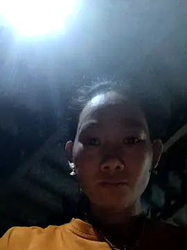 gio-thu online show from October 2025 01:12:02 PM