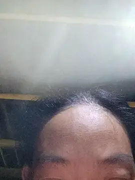 gio-thu online show from October 2025 04:31:02 AM