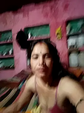 Snapshot of Cuty_tanya chatting on November 2025 08:20:01 PM Cuty tanya online show from November 2025 08:20:01 PM