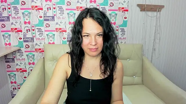 Snapshot of Victoria_Panther chatting on November 2025 09:41:02 AM Victoria Panther online show from November 2025 09:41:02 AM