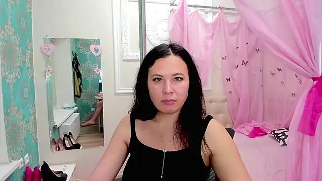 Snapshot of Victoria_Panther chatting on November 2025 05:06:01 AM Victoria Panther online show from November 2025 05:06:01 AM