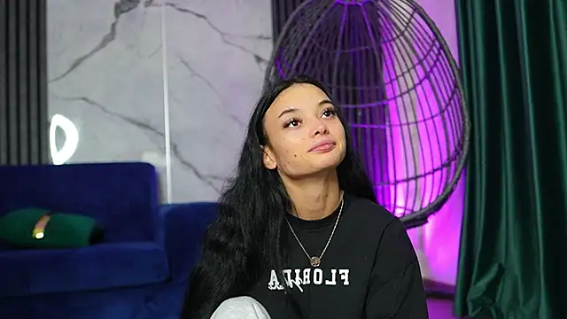 Snapshot of RachelRavee chatting on November 2025 05:09:02 AM RachelRavee online show from November 2025 05:09:02 AM