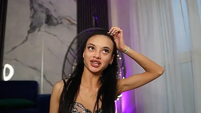 Snapshot of RachelRavee chatting on November 2025 05:28:02 AM RachelRavee online show from November 2025 05:28:02 AM