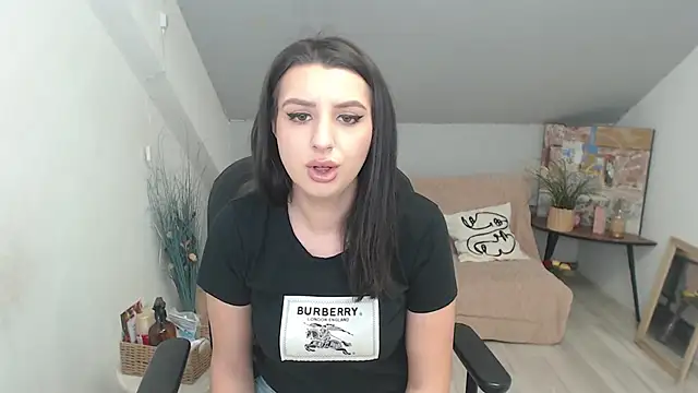 Snapshot of BettyJamess chatting on December 2025 09:14:01 AM BettyJamess online show from December 2025 09:14:01 AM