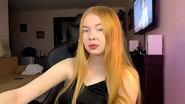 Snapshot of RaguelNicksons chatting on November 2025 05:28:02 AM RaguelNicksons online show from November 2025 05:28:02 AM