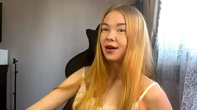 Snapshot of RaguelNicksons chatting on November 2025 05:24:01 AM RaguelNicksons online show from November 2025 05:24:01 AM