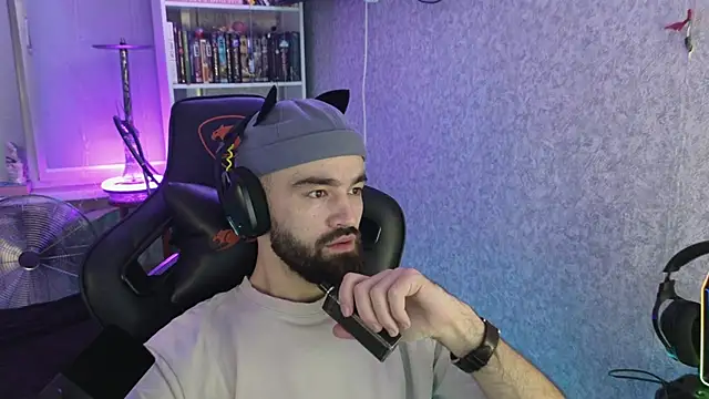 Snapshot of Nik_Namee chatting on October 2025 03:55:01 PM Nik Namee online show from October 2025 03:55:01 PM