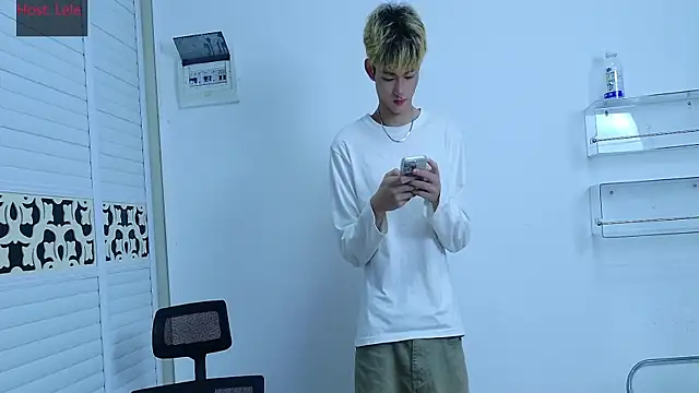 sexyboy-lele online show from October 2025 12:05:02 PM