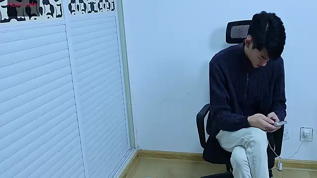 sexyboy-lele online show from October 2025 12:45:01 PM