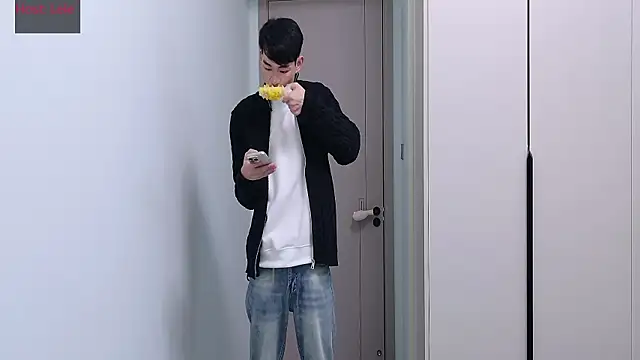 sexyboy-lele online show from November 2025 11:32:02 AM