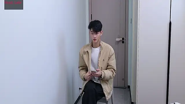 sexyboy-lele online show from November 2025 10:41:02 AM