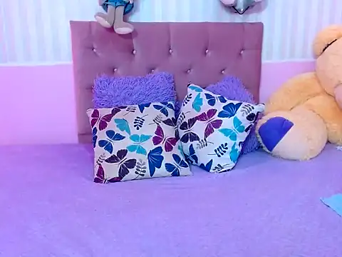 Snapshot of zara_cute chatting on October 2025 12:05:02 PM zara cute online show from October 2025 12:05:02 PM