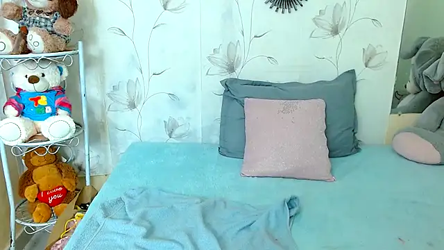 Snapshot of zara_cute chatting on November 2025 12:38:02 PM zara cute online show from November 2025 12:38:02 PM