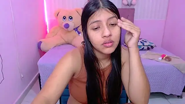 Snapshot of zara_cute chatting on November 2025 12:39:02 PM zara cute online show from November 2025 12:39:02 PM