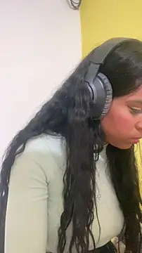 Snapshot of thepicis chatting on October 2025 11:27:02 PM thepicis online show from October 2025 11:27:02 PM