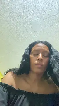 Snapshot of thepicis chatting on October 2025 11:51:02 PM thepicis online show from October 2025 11:51:02 PM