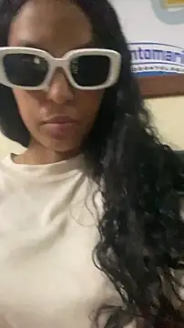 Snapshot of thepicis chatting on November 2025 04:07:02 PM thepicis online show from November 2025 04:07:02 PM