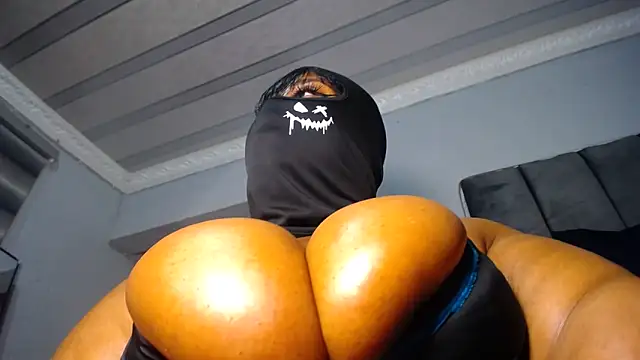 Snapshot of Xpanther_22 chatting on December 2025 02:22:02 PM Xpanther 22 online show from December 2025 02:22:02 PM