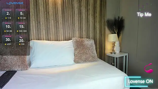 VanneCamiel online show from November 2025 11:32:01 AM