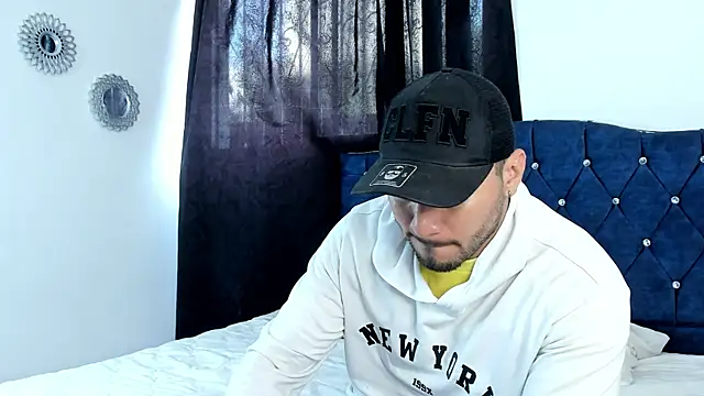 LoganRyder online show from November 2025 12:20:01 PM