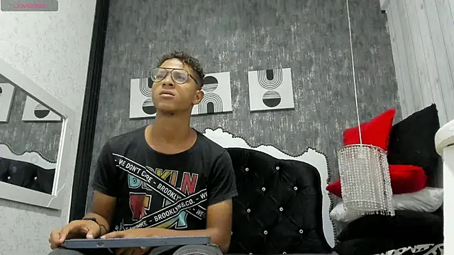 Yeps pluss online show from October 2025 08:20:02 PM